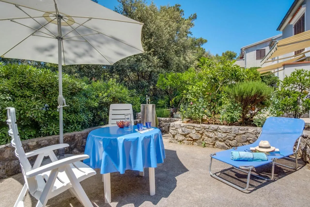 Apartments By The Sea Artatore, Losinj - 19616 Mali Lošinj 0*,  Croacia